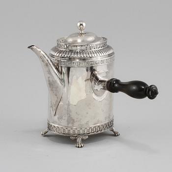 KANNA, silver, Gustaf Åberg, Jönköping, 1814. Vikt 736 gram.