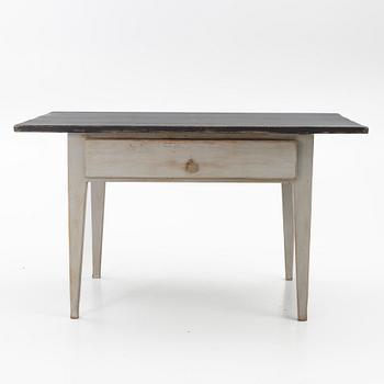 A table, 19th century.