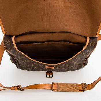 Louis Vuitton, "Saumur 35" väska.