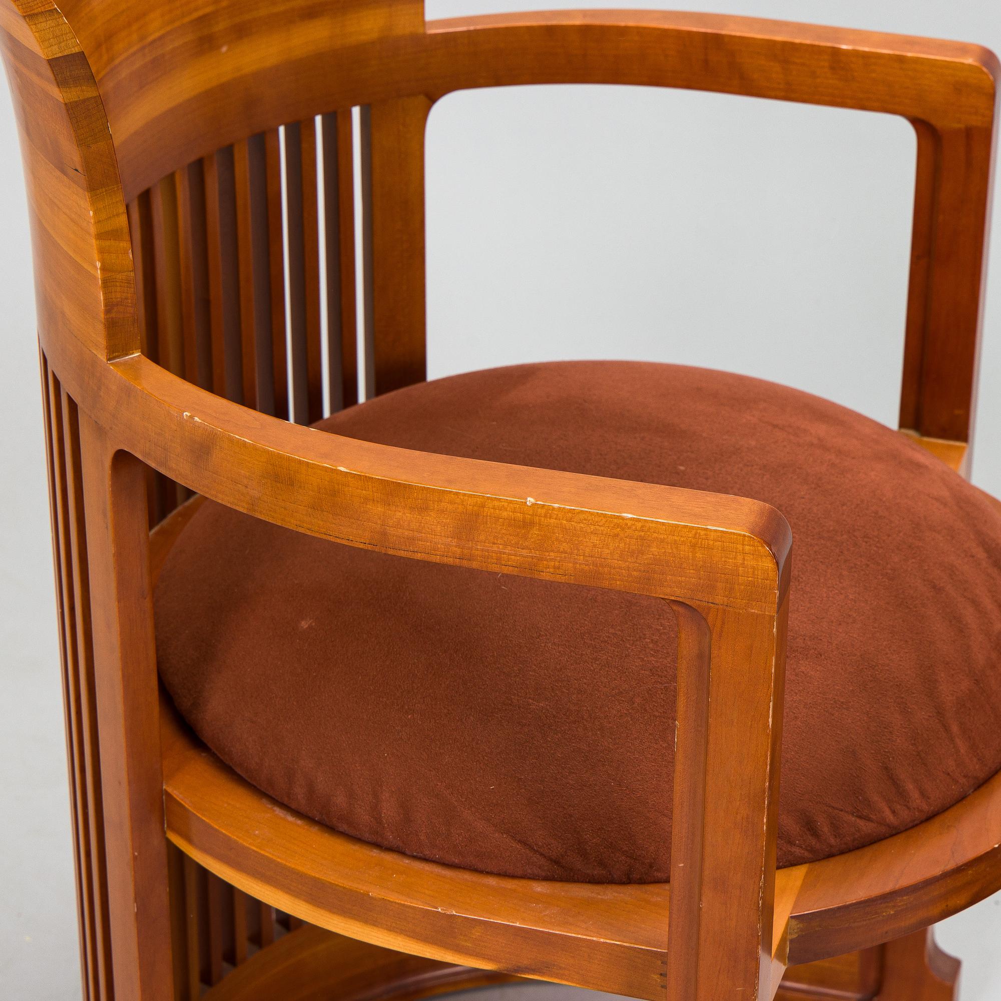 Frank Lloyd Wright, käsinojatuoleja, 4 kpl, mallinumero 606, ”Barrel”, Cassina.
