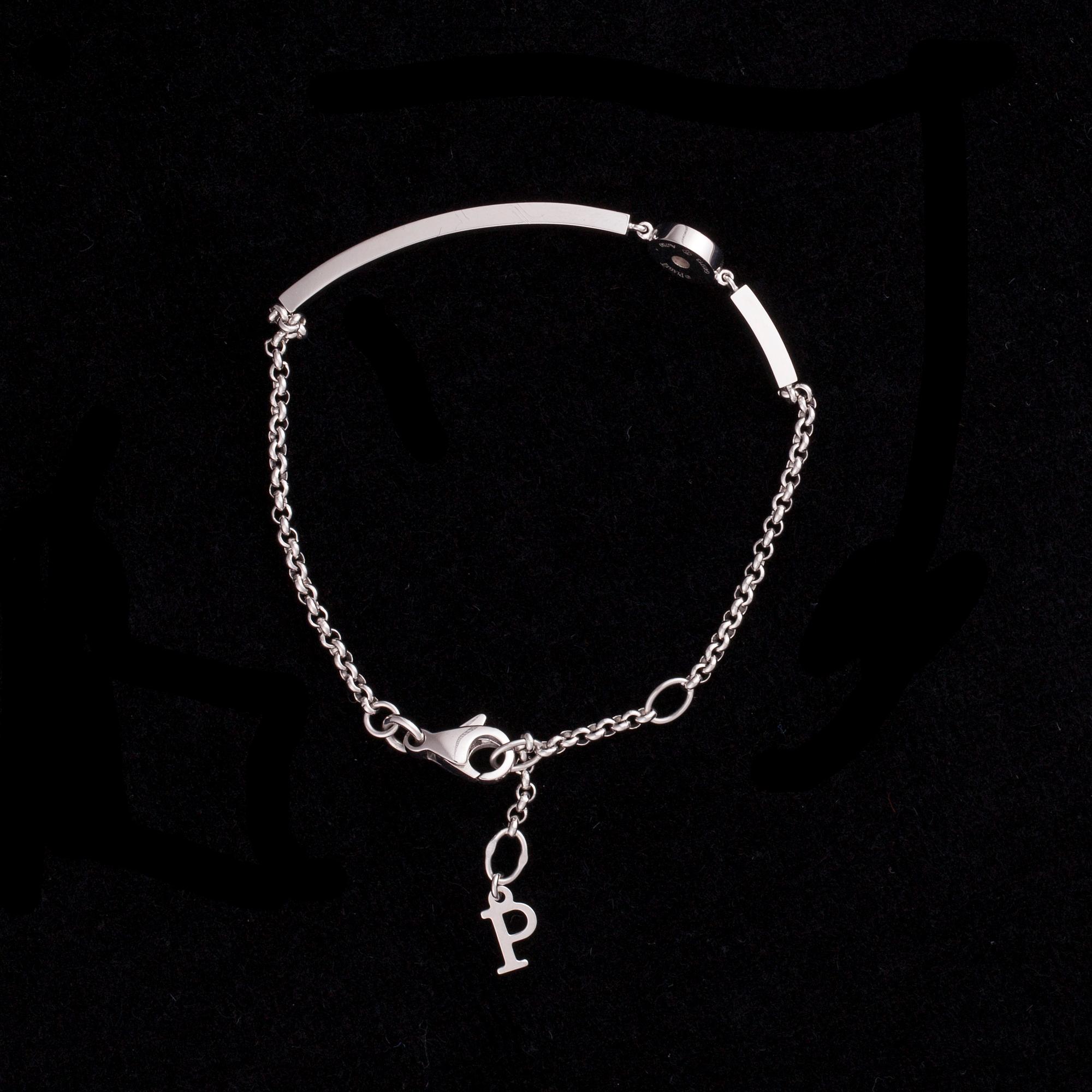 ARMBAND, 18K vitguld, diamanter. Piaget Possession, original etui. Vikt ca 6,1 g.