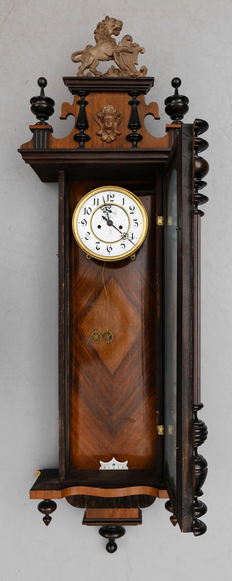 VÄGGPENDYL, s k lodur, 1800-talets andra hälft.