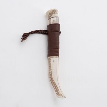 A reindeer horn knife by Bertil Fällman, signed.