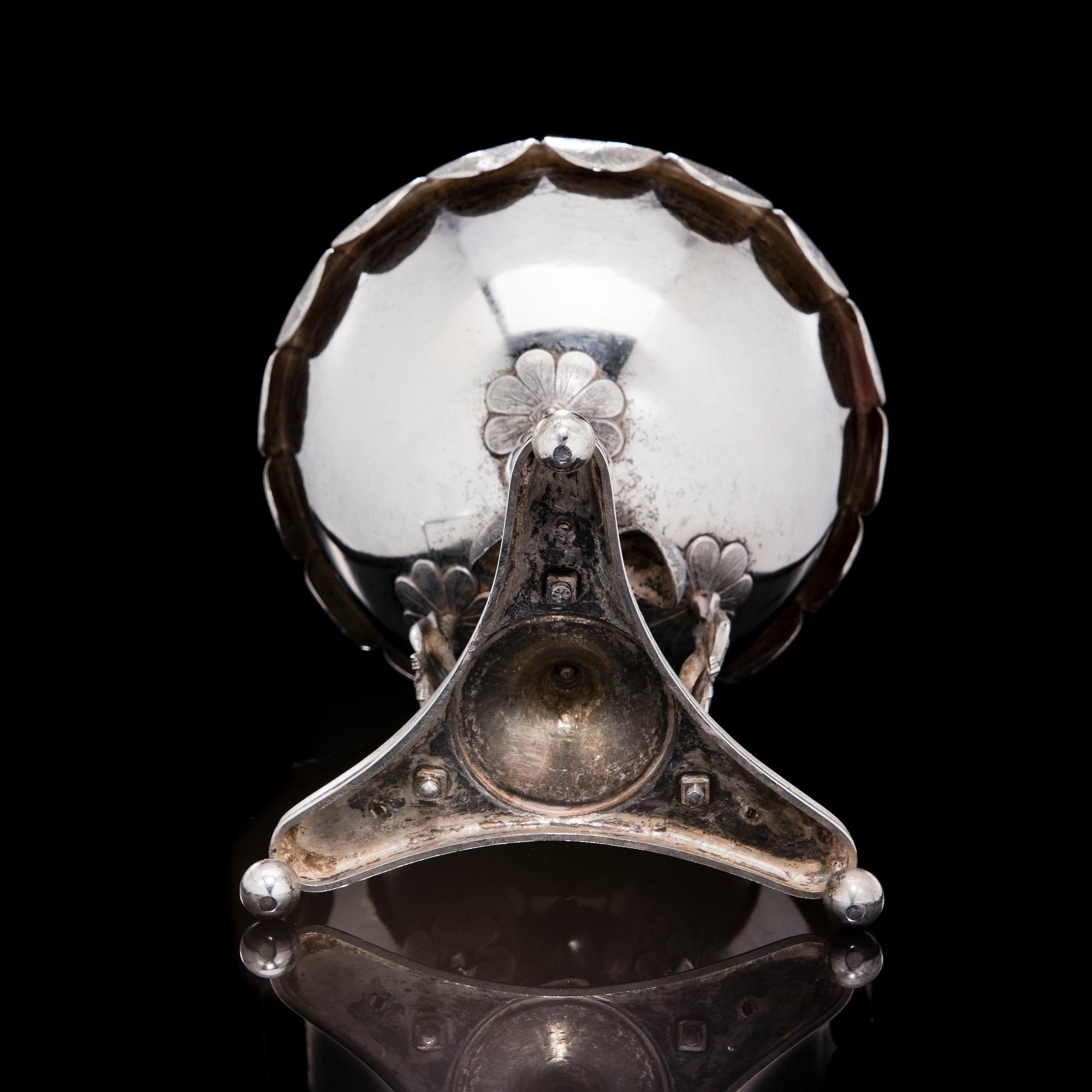 A SUGAR BOWL WITH LID, silver, Empire, 1823 Turku, Finland.