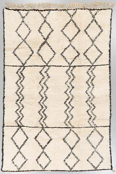 MATTA, Beni Ourain, 1900-talets andra hälft, 300x190 cm.