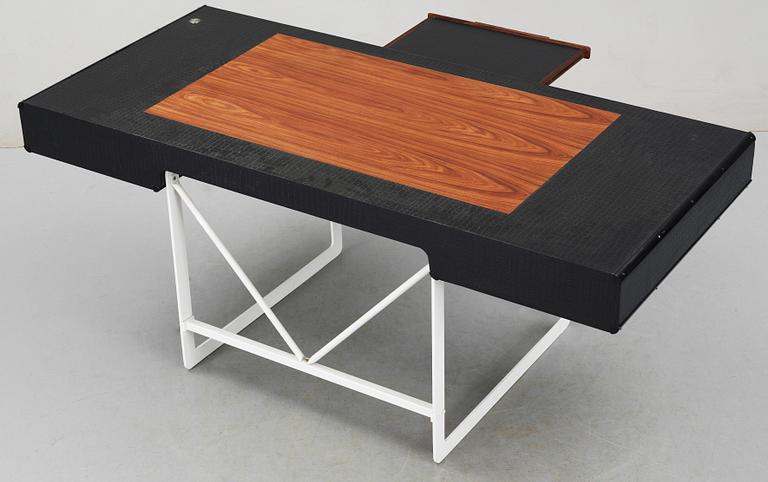 SKRIVBORD, design Peter Lundqvist, 1900-talets slut.