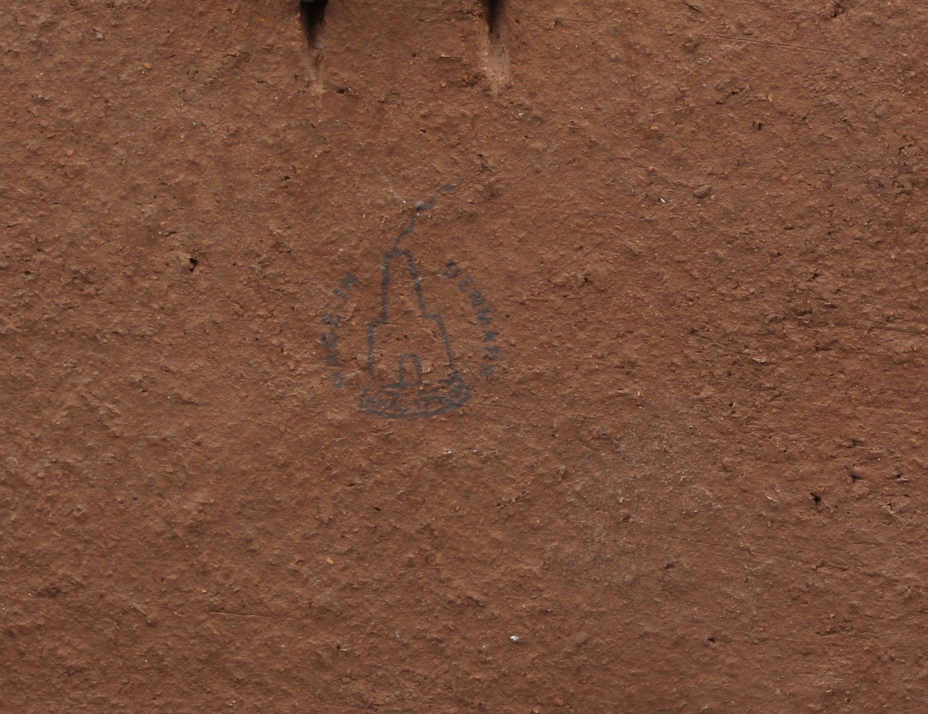 VÄGGRELIEF. Stengods. Danmark.