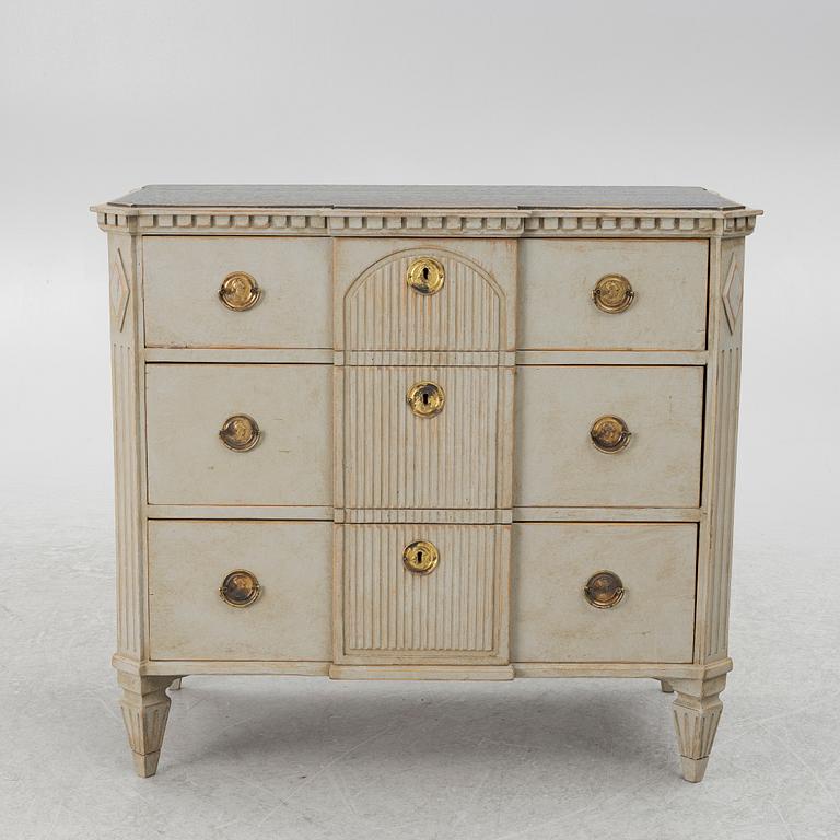 Chest of drawers, 19th century.