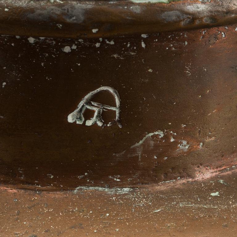 A SET OF 3+1 COPPER POTS FROM 19TH CENTURY.