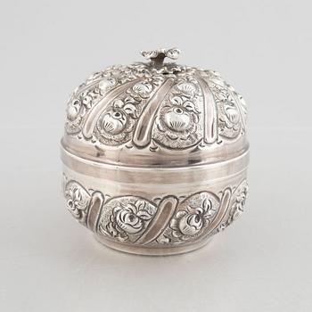 Dosa med lock, silver, 1900-tal.