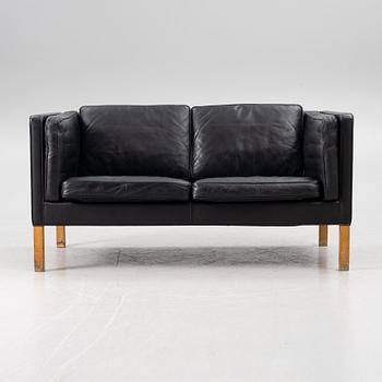 Børge Mogensen, sofa, model 2332-88, Fredericia Furniture, Denmark.