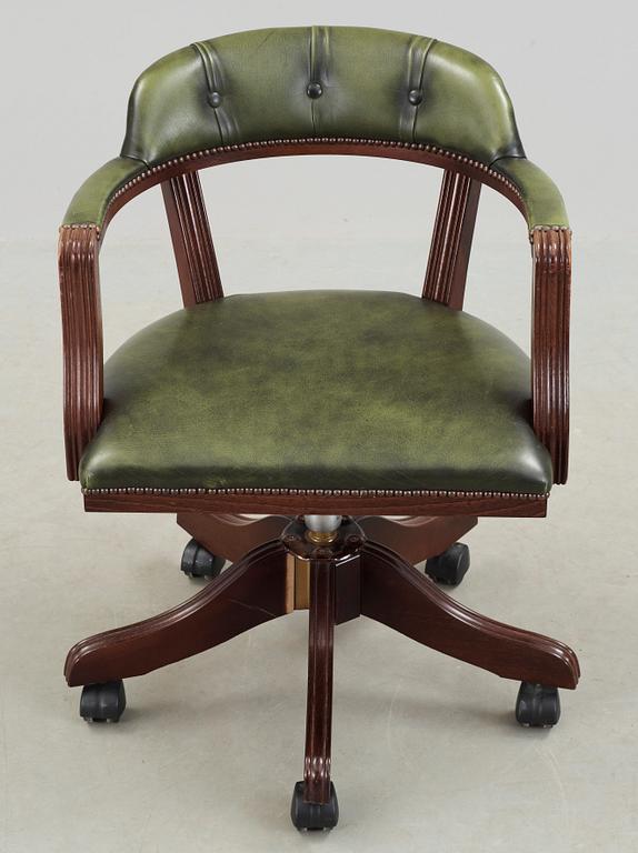 SKRIVBORDSSTOL, England, 1900-talets andra hälft.