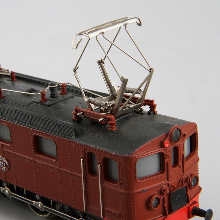 A Märklin train set with wagons, transformer, rails etc, Germany, second half of the 20th century.