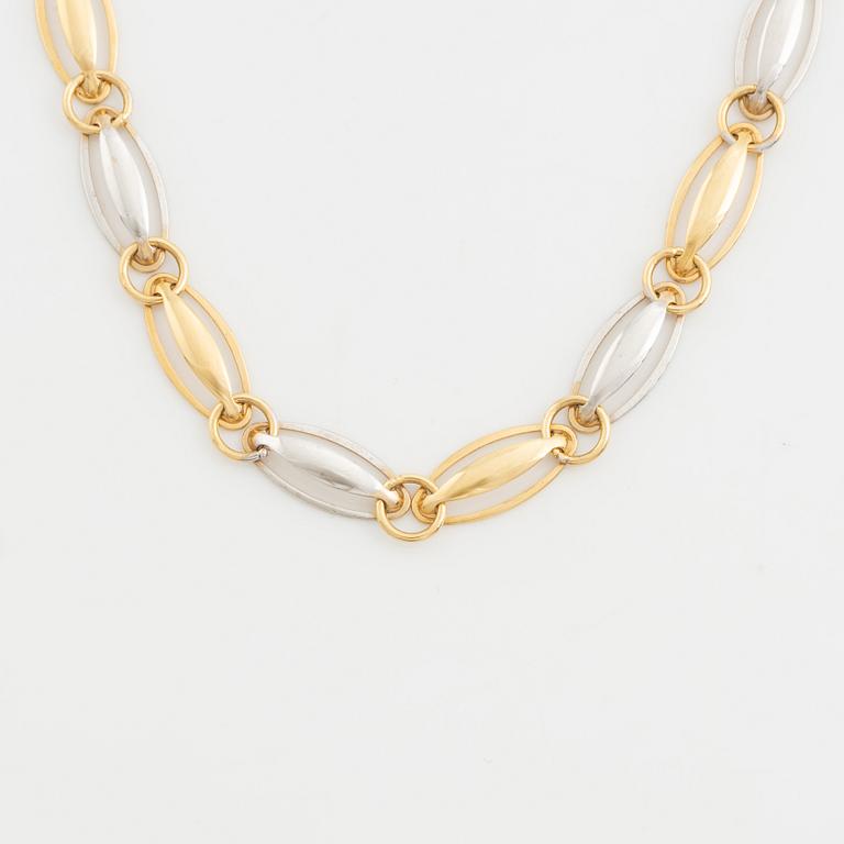 18K gold necklace.