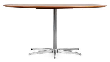 30. An Arne Jacobsen teak top dinner table, Fritz Hansen, Denmark 1967.