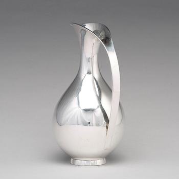 Kay Fisker, kanna, Firma Anton Michelsen, Köpenhamn 1965, sterling silver.