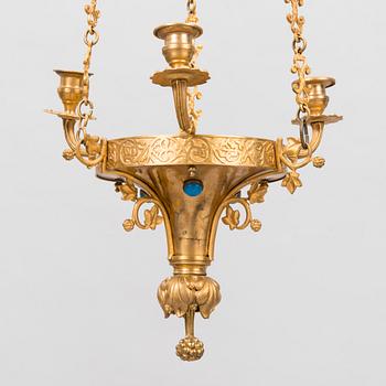 A brass hanging basket, 19th century.