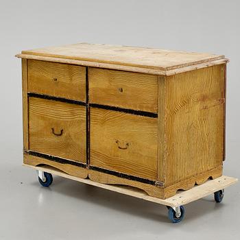 SLAGBORD/LÅDFACK, 1800-tal.