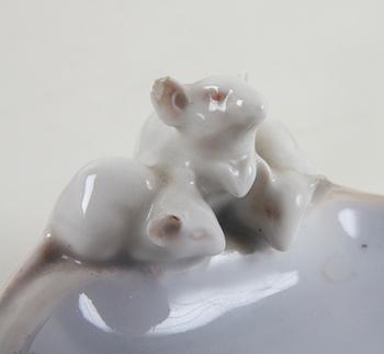 FIGURIN och FAT, porslin, Royal Copenhagen.