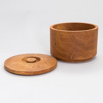 Bertel Gardberg, bowl with lid for Finnmade Gardberg, Norrmark Handicraft.