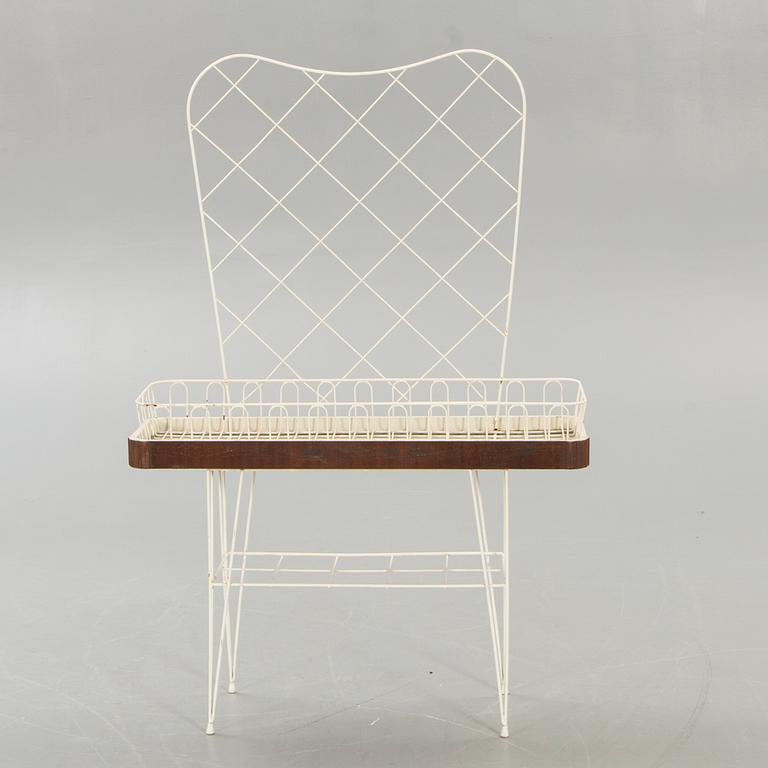 Blombord/spaljè, 1950-tal, String-modell.