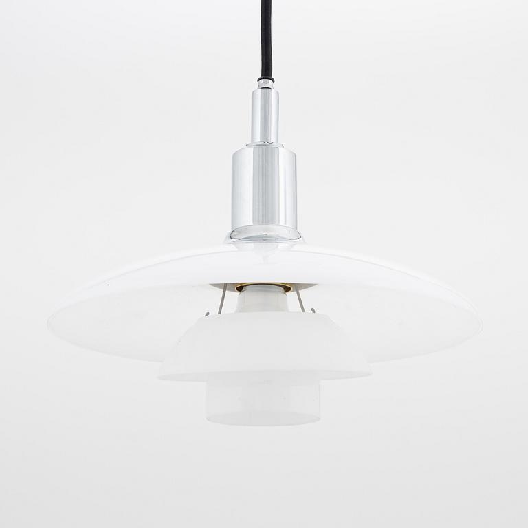 Poul Henningsen, taklampa, "PH 3/2", Louis Poulsen, Danmark.