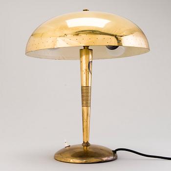 PÖYTÄVALAISIN, Itsu, 1900-luvun puoliväli.