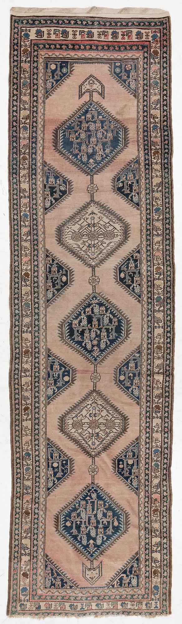 Gallery carpet, Caucasian, approx. 392 x 105 cm.