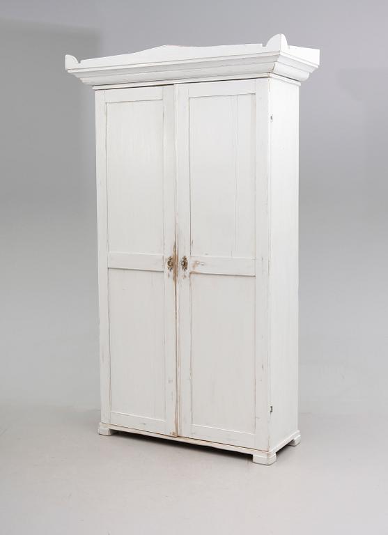 KLÄDSKÅP, 1800-talets mitt.