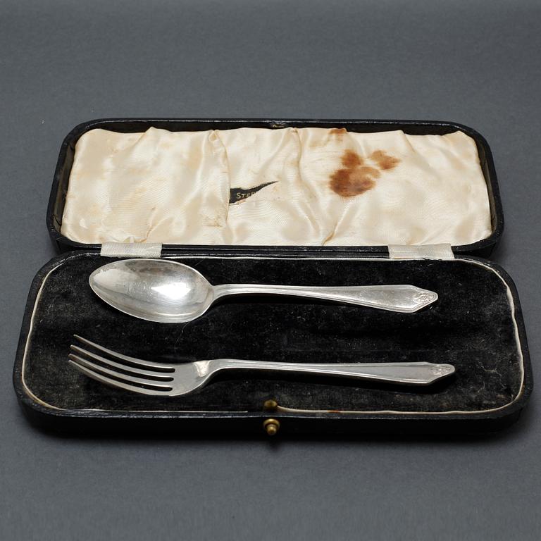 24 pieces of silver cutlery, mostly Sweden, 19th and first half of the 20th century.