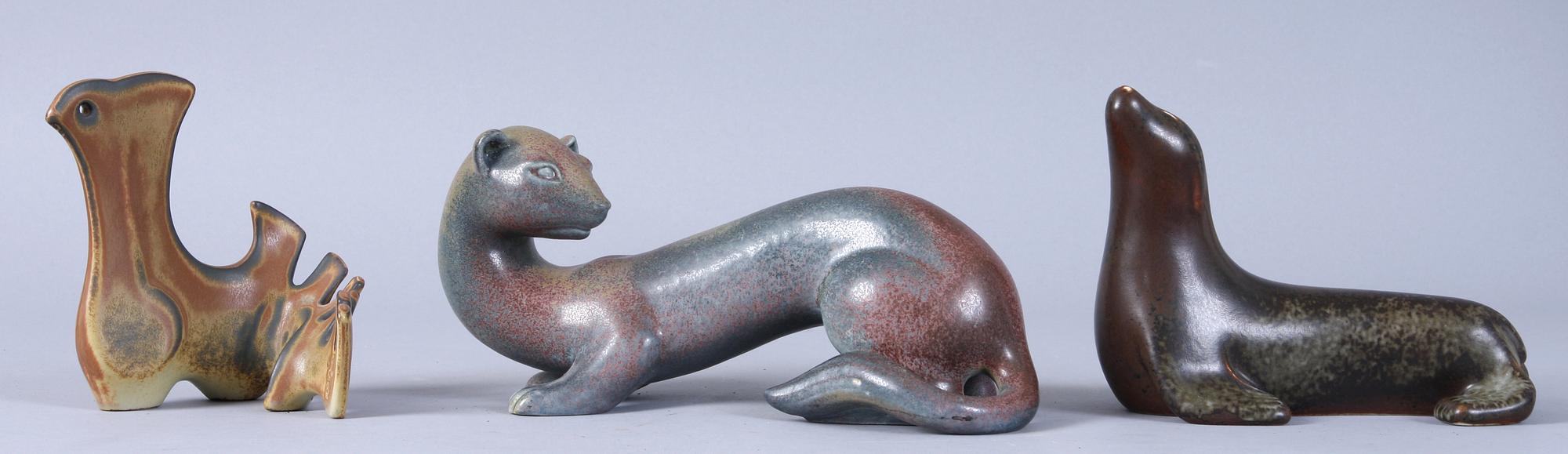 FIGURINER, 3 st, stengods, bl a Gunnar Nylund, Rörstrand.