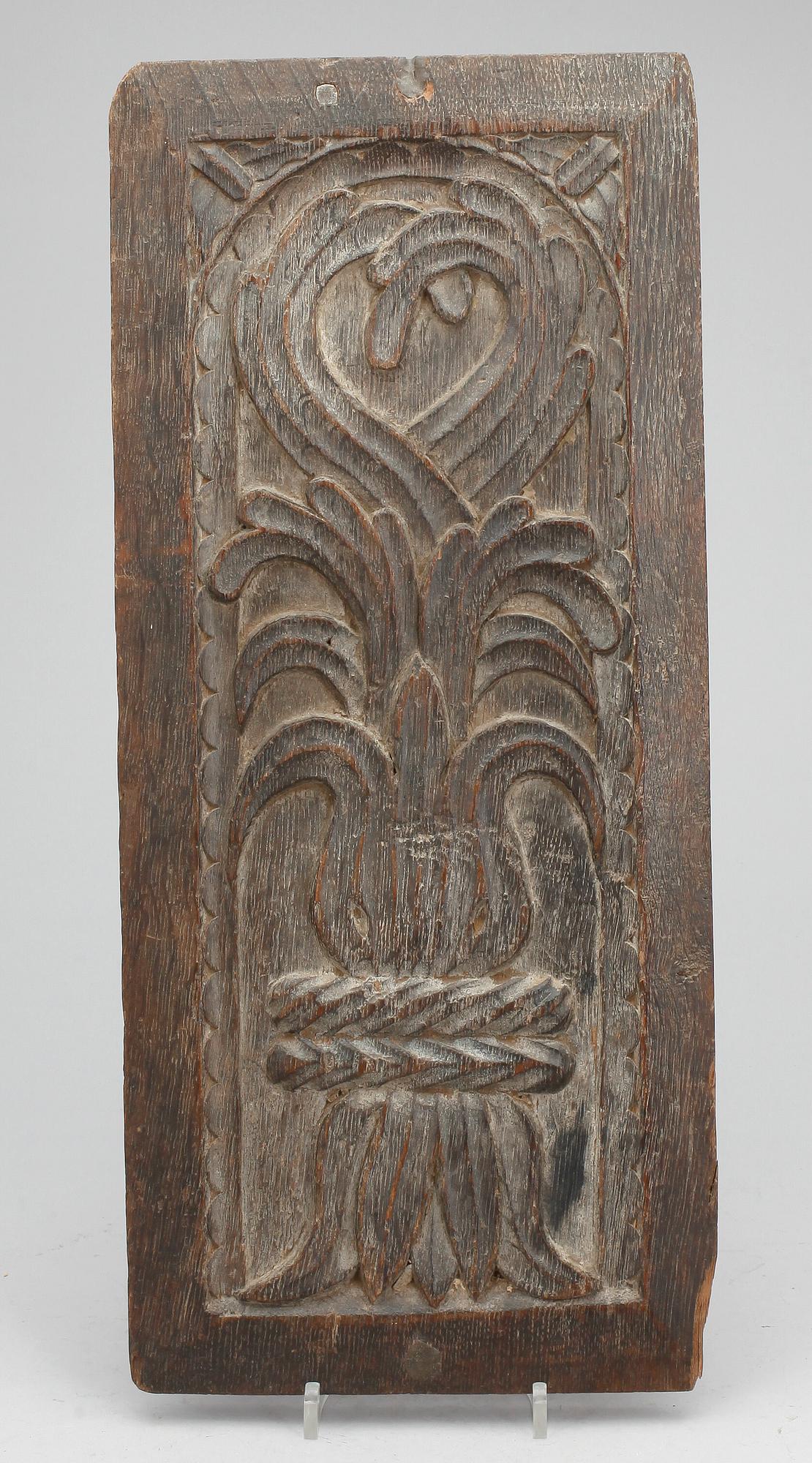 TRÄPANELER, 6 st, snidat trä, bl.a 1600-tal.