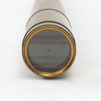 A telescope by Dobbie McInnes Ltd, Glasgow, second part of the 19th century.