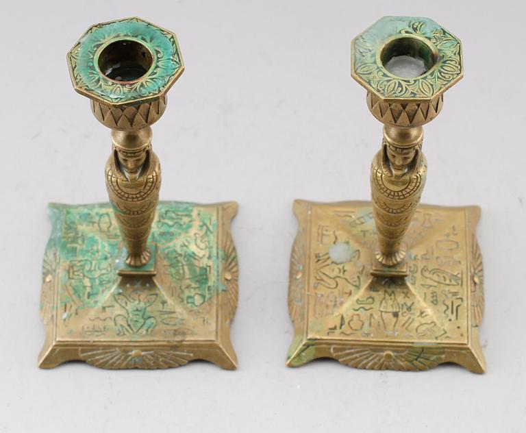 LJUSSTAKAR, 1 par, brons, art déco, 1920-/30-tal.