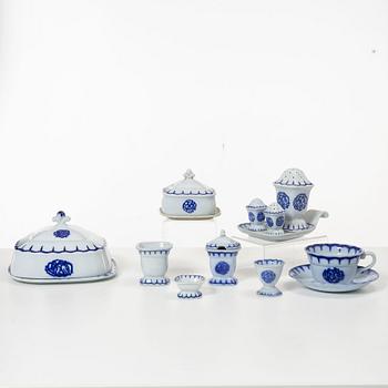 Wilhelm Kåge, service, 84 pieces, "Liljeblå", Gustavsberg.