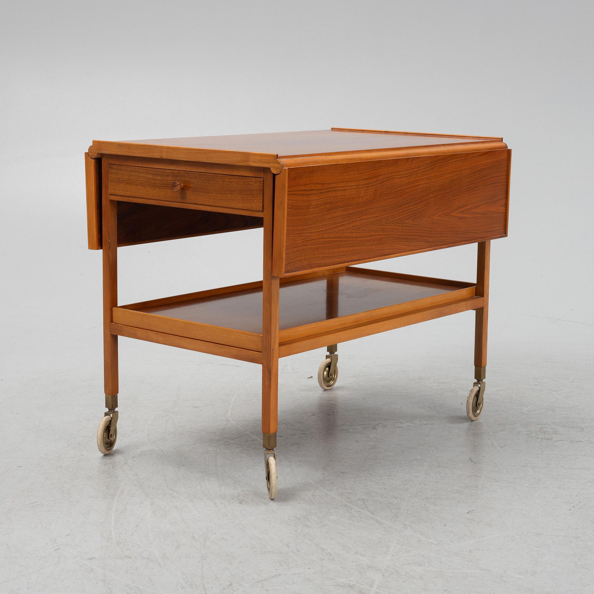 Josef Frank, serveringsvagn, modell 756, Firma Svenskt Tenn, 1900-talets.