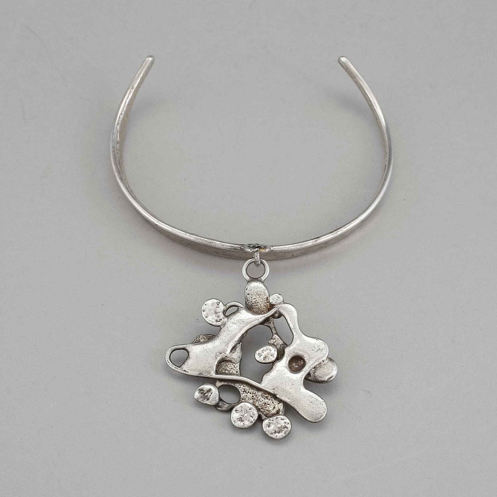 HALSBAND, försilvrat tenn, Jacob Hull, Danmark, 1970-tal.