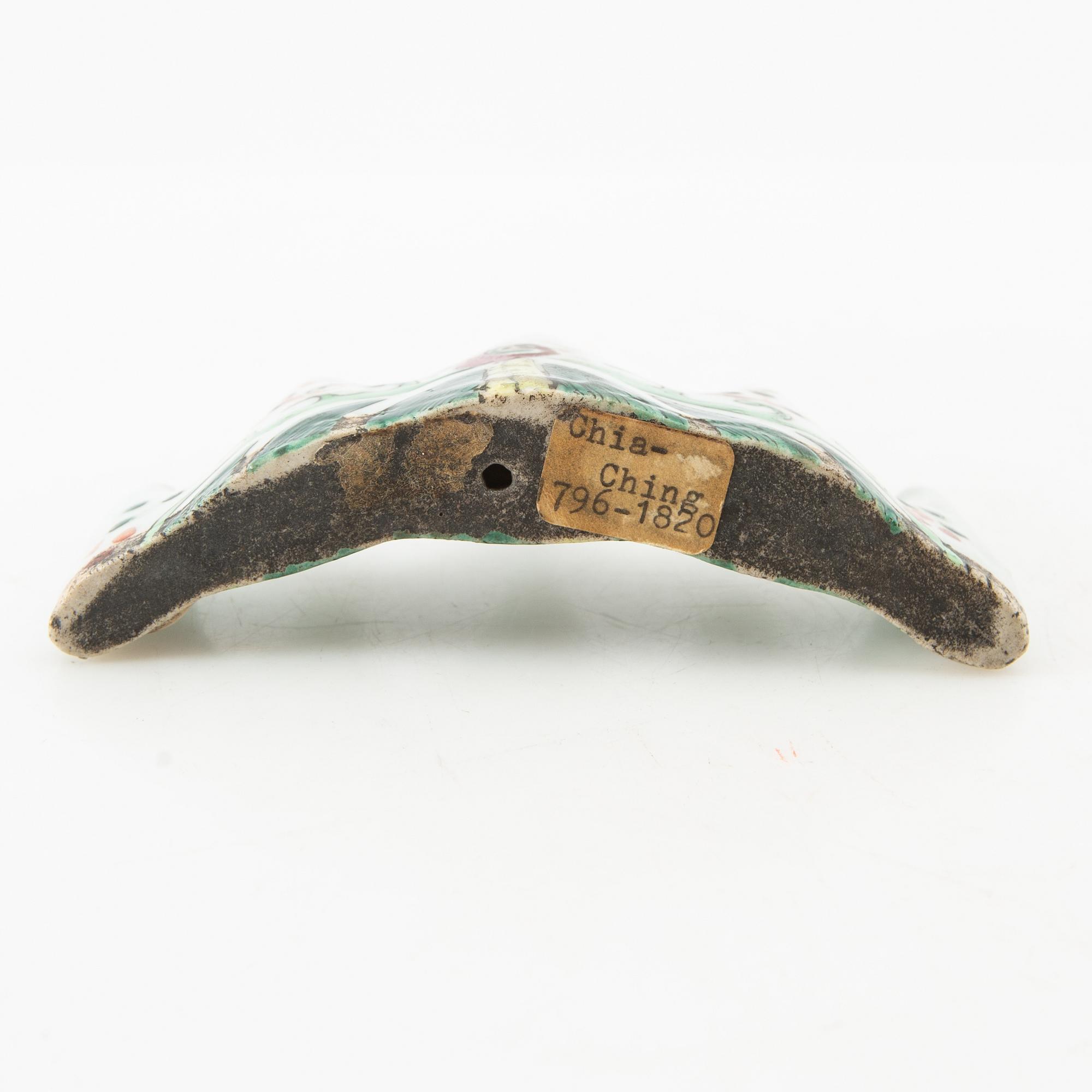 Brush holder China Jiaqing (1796-1820) porcelain.