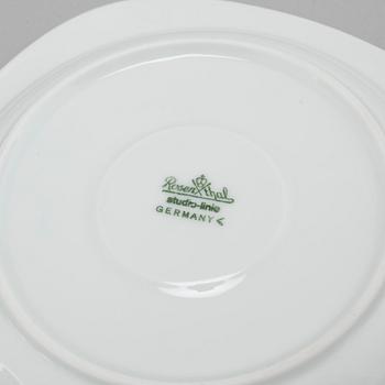 14 pieces of "Suomi" porcelain table ware, designed in 1976 by Timo Sarpaneva for Rosenthal.