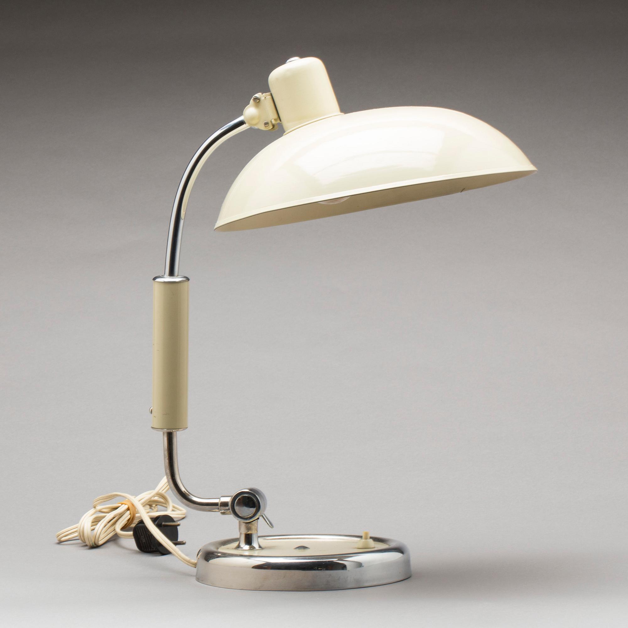 BORDSLAMPA,  "modell 6631", Christian Dell, Kaiser, 1930/40-tal.