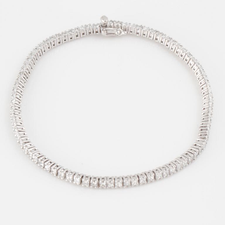 ARMBAND, sk tennisarmband, med prinsesslipade diamanter, ca 3.30 ct.