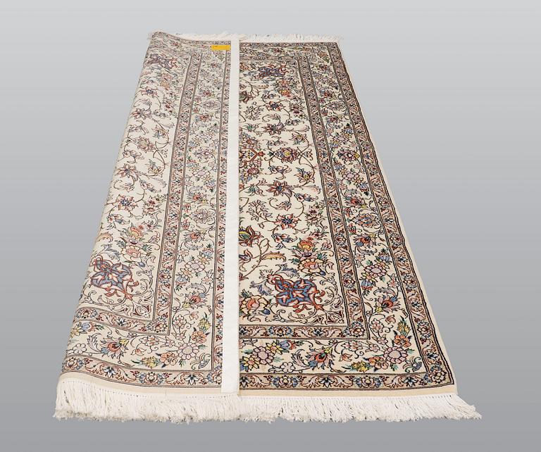 Matto, Nain part silk s.k 9LAA, ca 225 x 135 cm.