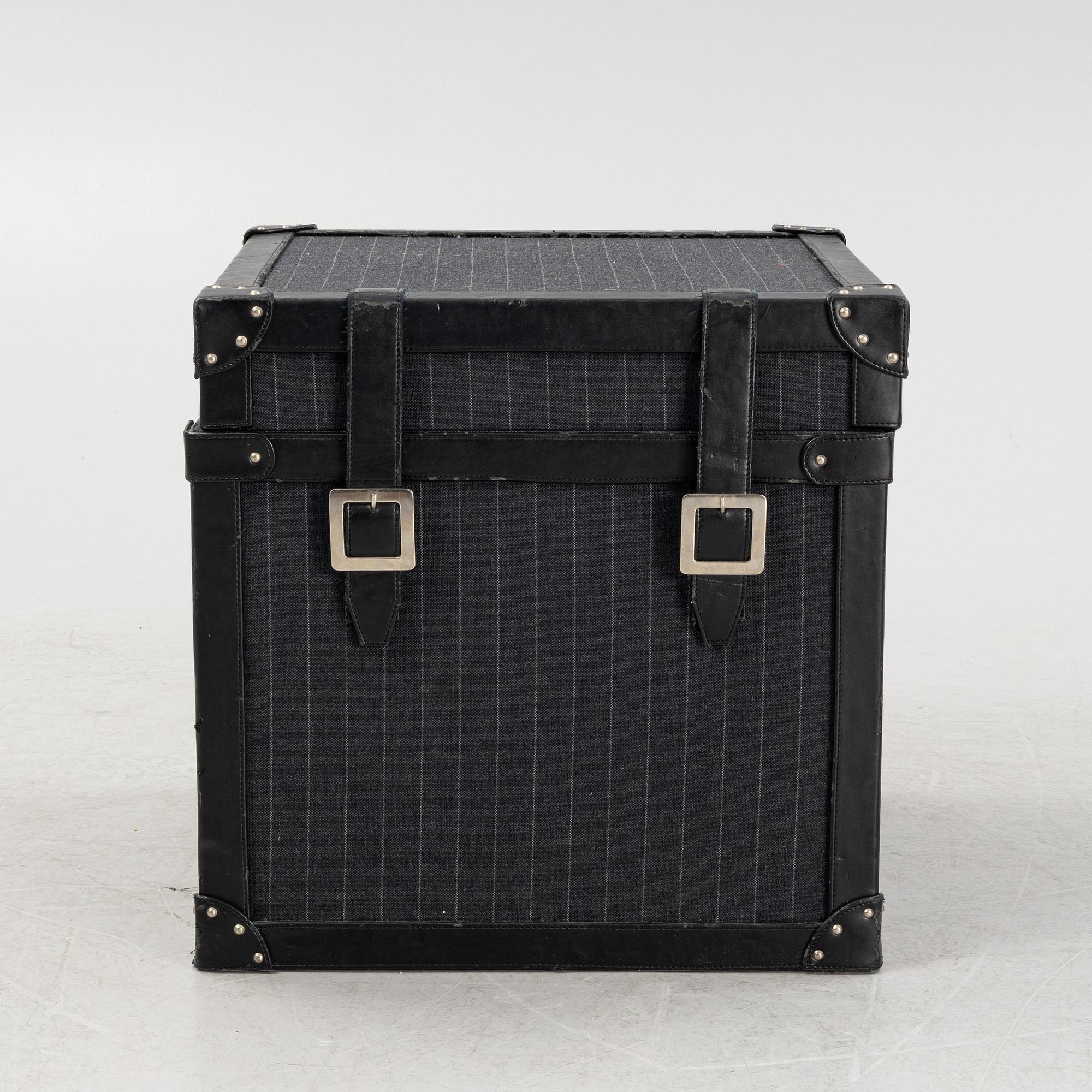 A trunk from Slettvol, 21st century.