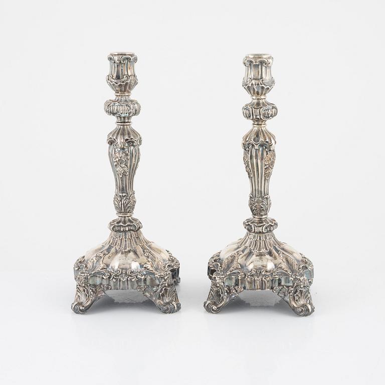 Ljusstakar, ett par, silver, nyrokoko, Gustav Möllenborg, Stockholm, 1848.