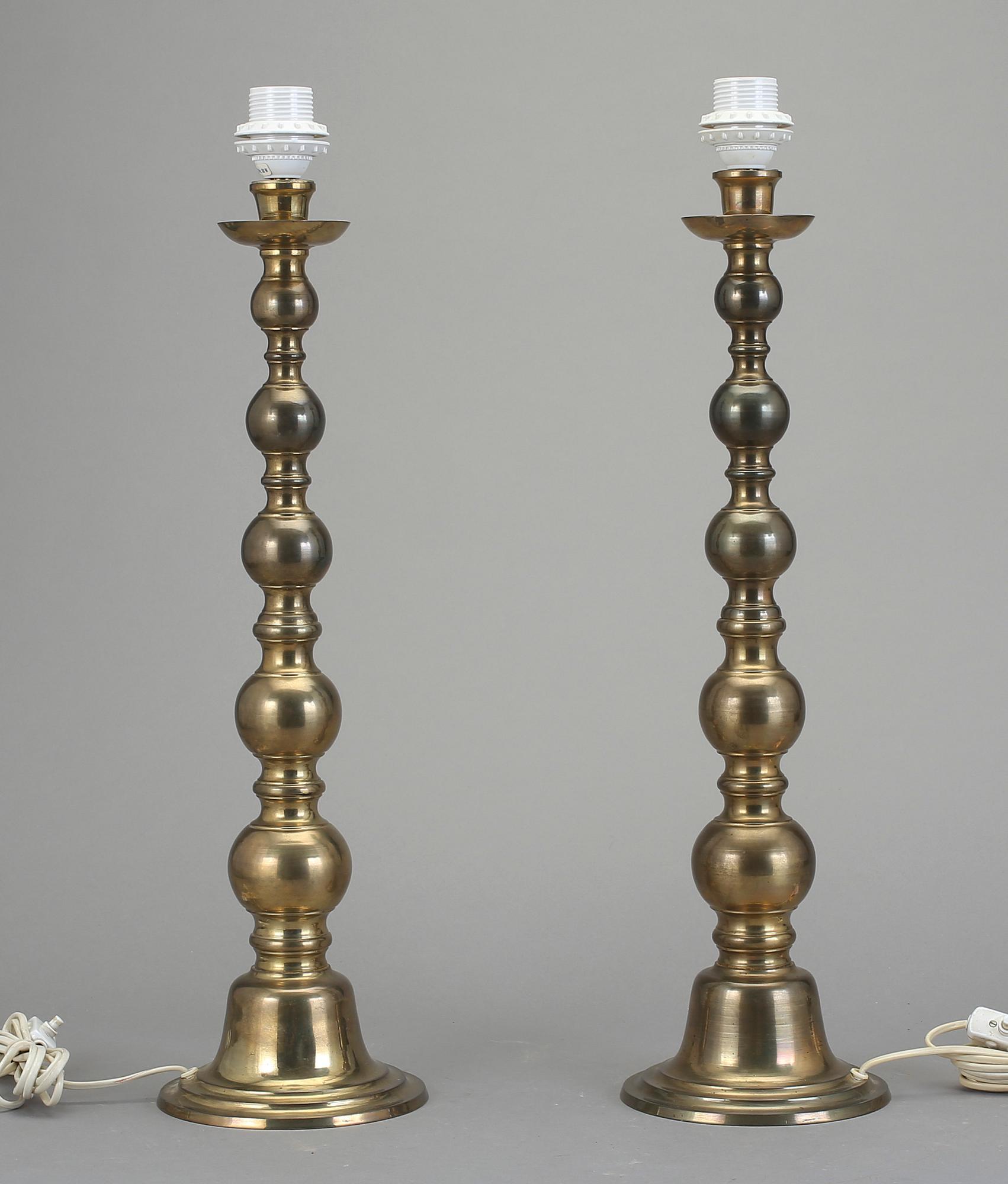 BORDSLAMPOR, mässing, 1900-tal.