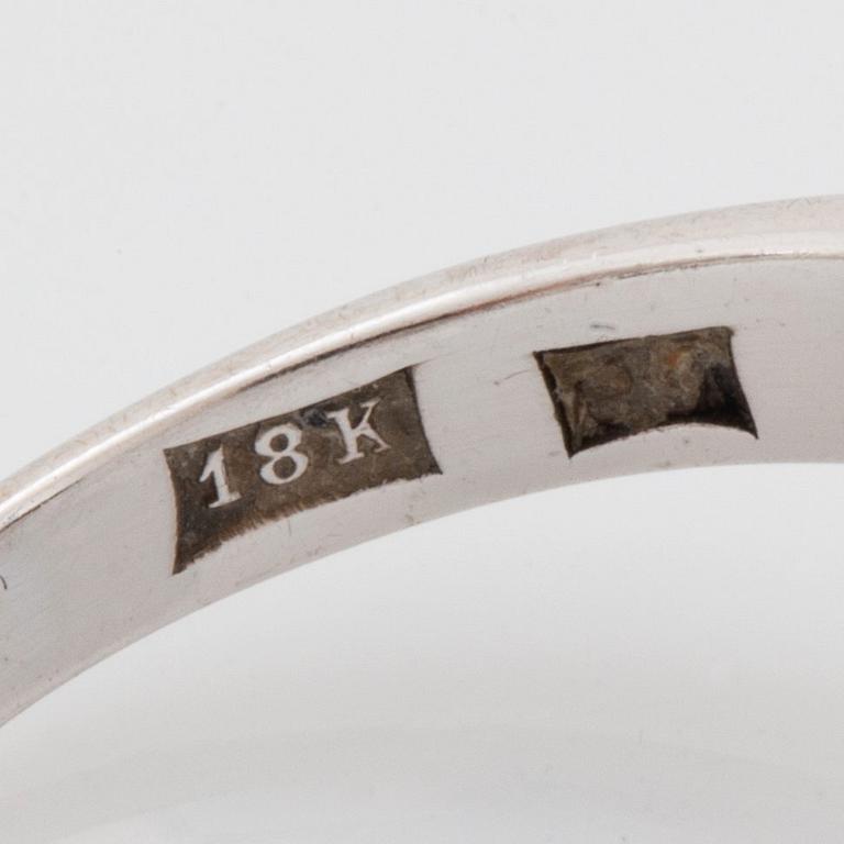 Armband platina med gammal- och åttkantslipade diamanter samt medföljande ring.