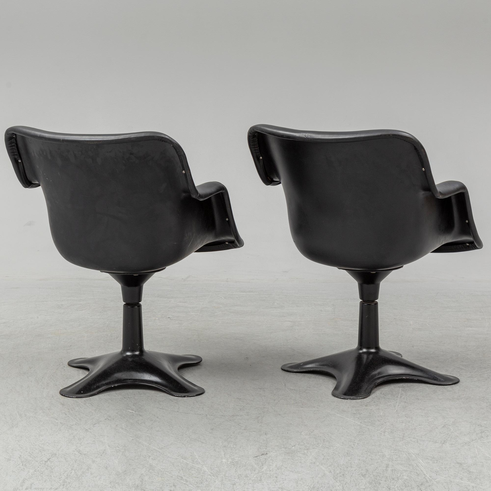 YRJÖ KUKKAPURO, a pair of 'Junior' armchairs, Haimi 1960's.
