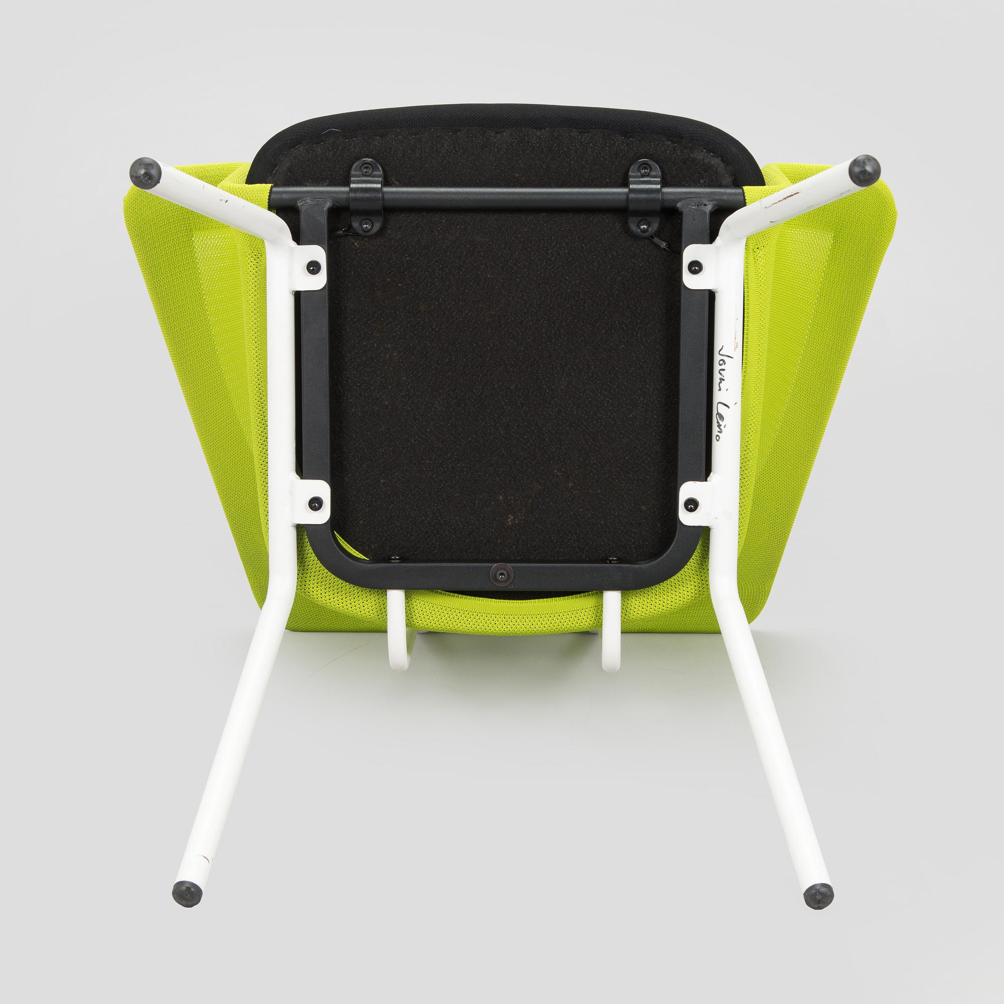Jouni Leino, Fåtölj, "Lobay" för Brocape 2017. Jouni Leino Design Studio.