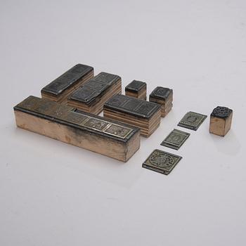 TRYCKBLOCK, 10 delar, trä och metall, Finland 1856-1935.