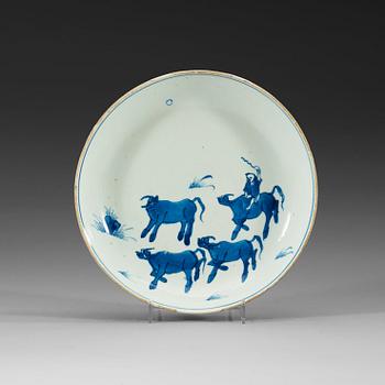 A set of three blue and white dishes, Ming dynasty, Tianqi/Chongzhen, 17th Century.